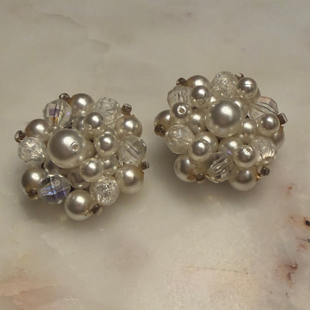 Vintage Beaded Faux Pearl AB Cluster Clip-On Earrings Made in Germany - Picture 2 of 6